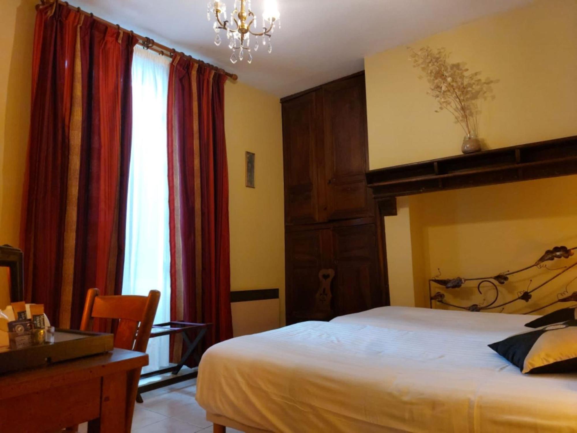 Dolwin Bed and Breakfast Argelès-Gazost Exteriör bild