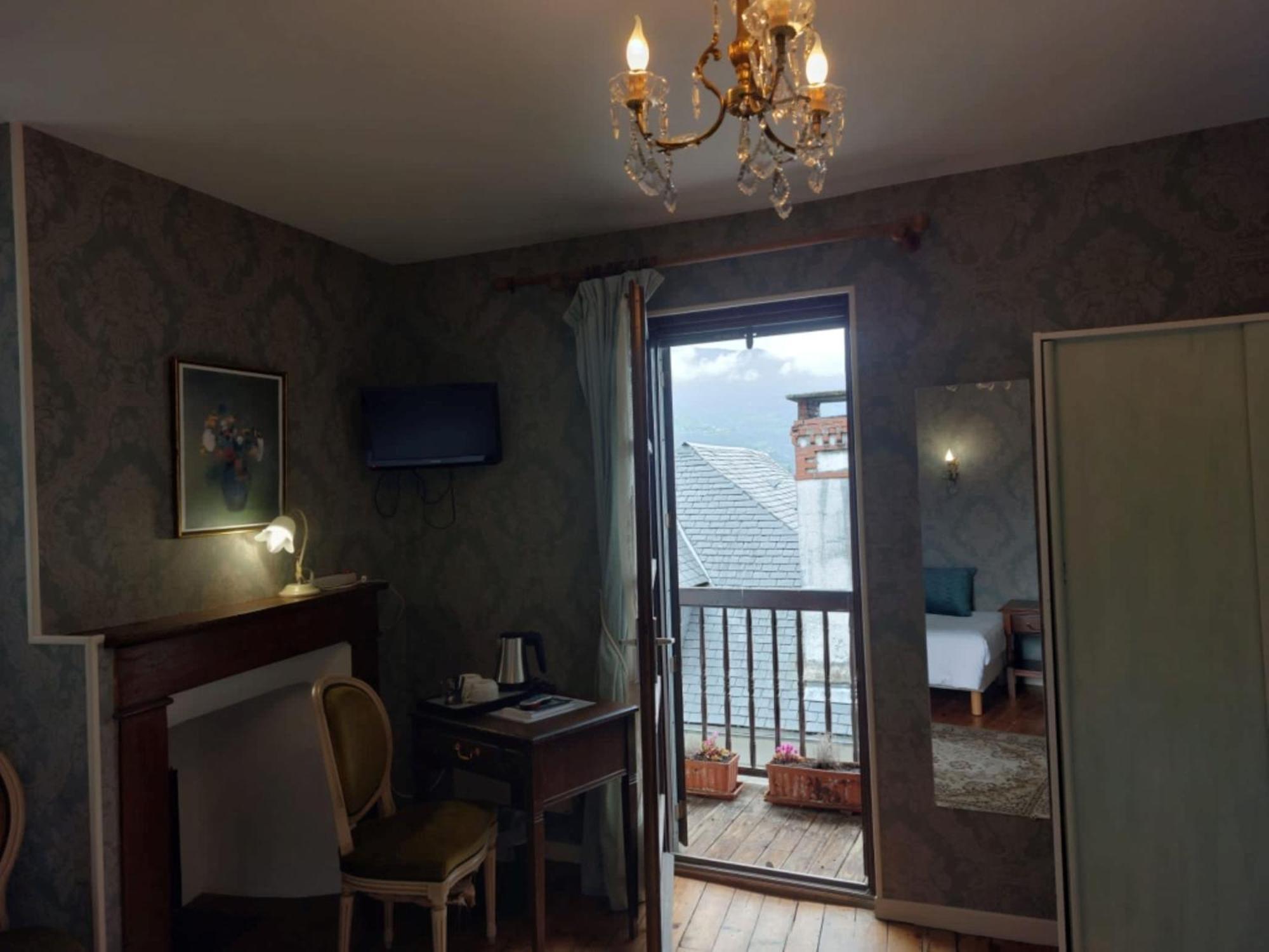 Dolwin Bed and Breakfast Argelès-Gazost Exteriör bild